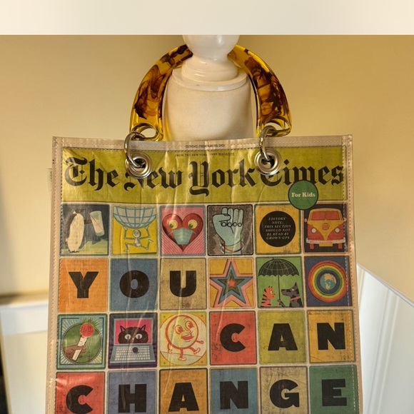 Source Unknown Handbags - Graphic Tote Bag - Multicolor